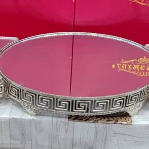 طقم الصواني الفضية المزخرفة بنقشة المفتاح اليوناني