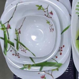 طقم السفرة المكون من 25 قطعة