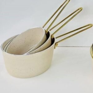 طقم قدور طهي أنيق بثلاثة أحجام بلمسات ذهبية