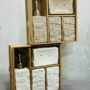 "لمسة أناقة لحمامك – طقم سيراميك فاخر"